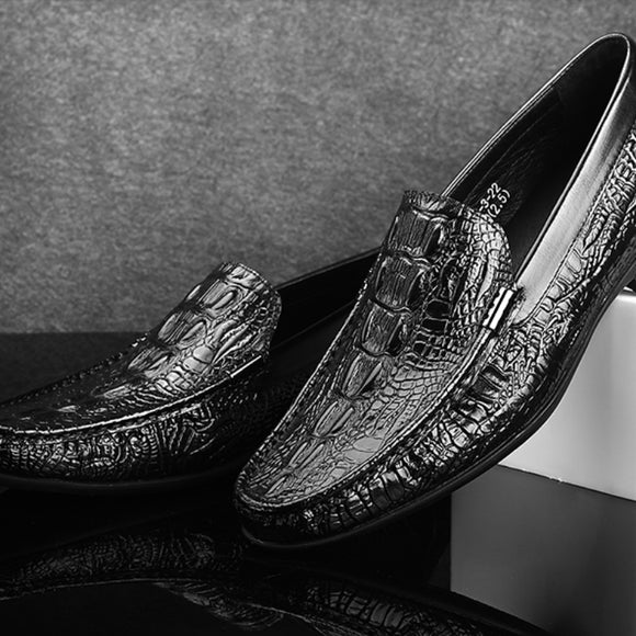 Men Alligator Texture Slip-On Casual Shoes